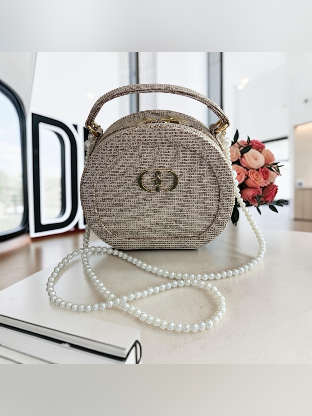 DIOR Beauty Holiday Gold Bucket Vanity bag 2026 Novelty NEW